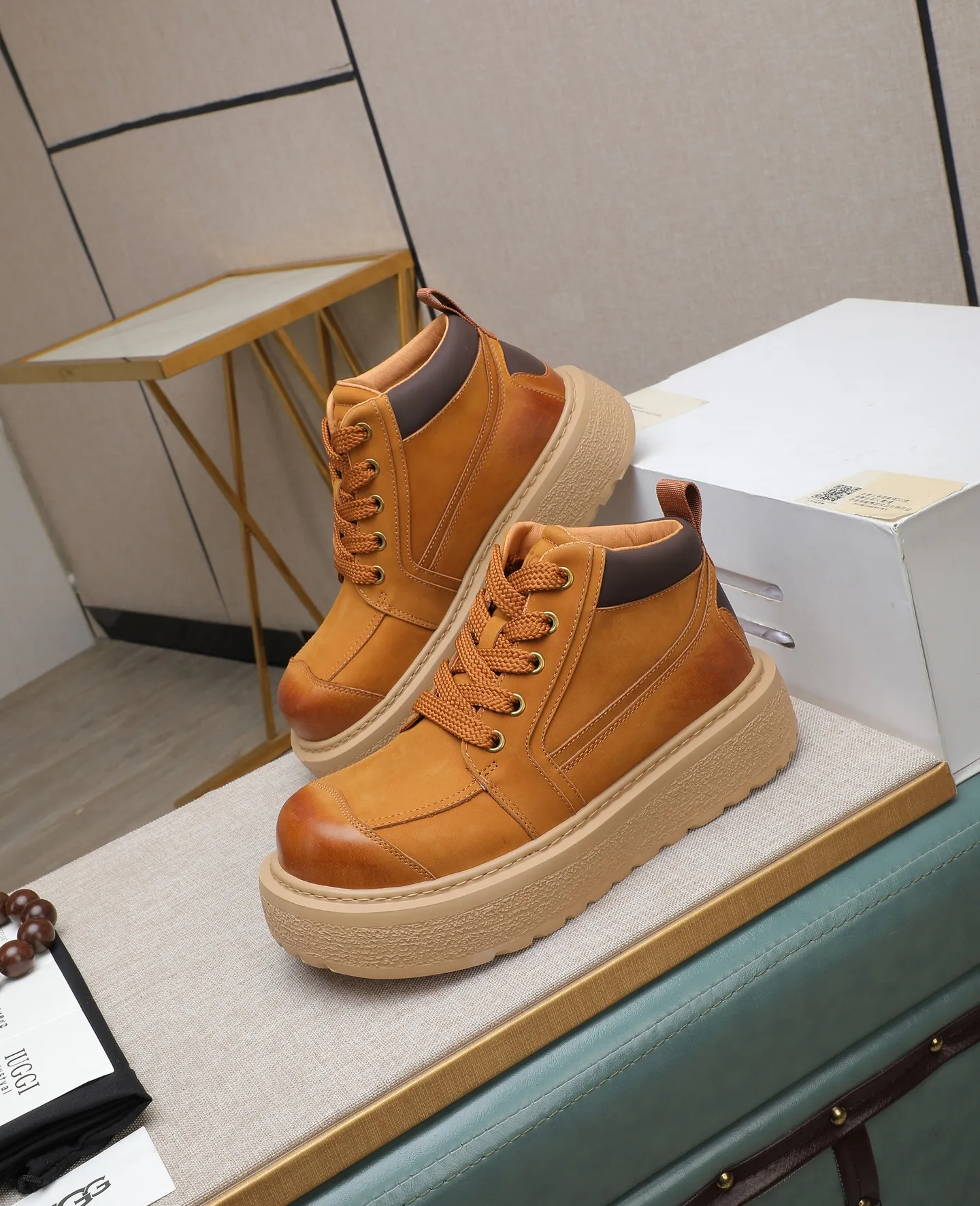 Men's shoes 💰680 IUGGI new retro presbyopia men's shoes, casual and versatile, full of high-end sense, fashionable, luxury and personalized style, joint style, retro presbyopia factor, full of handsome style, first layer suede cowhide, lining wool, rubber outsole, light and non-slip size: 39-44